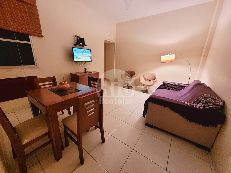 Encantador Apartamento Cuarto y Sala en COPACABANA