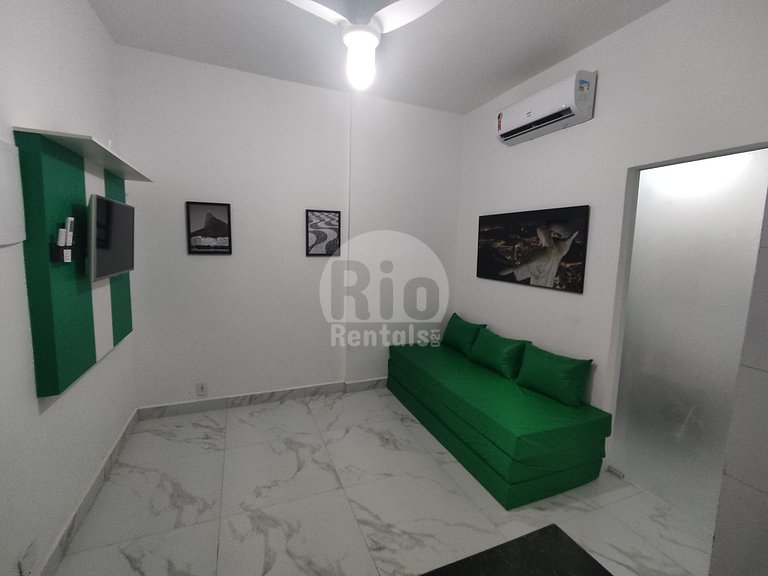 Rio Rentals 021- C003 Apartamento a uma quadra da praia de C