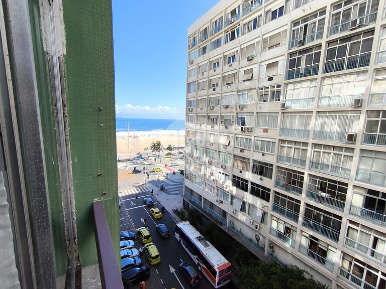 Rio Rentals 021 - C033 Apartment in Copacabana Overlooking t