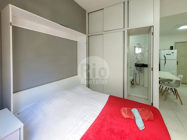 Rio Rentals 021 C035 - Apartamento reformado aconchegante.