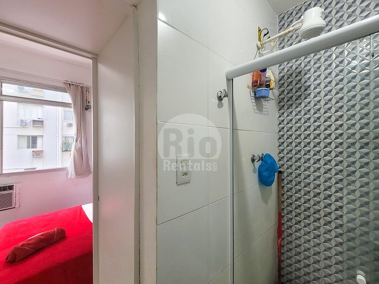 Rio Rentals 021 C035 - Apartamento reformado aconchegante.