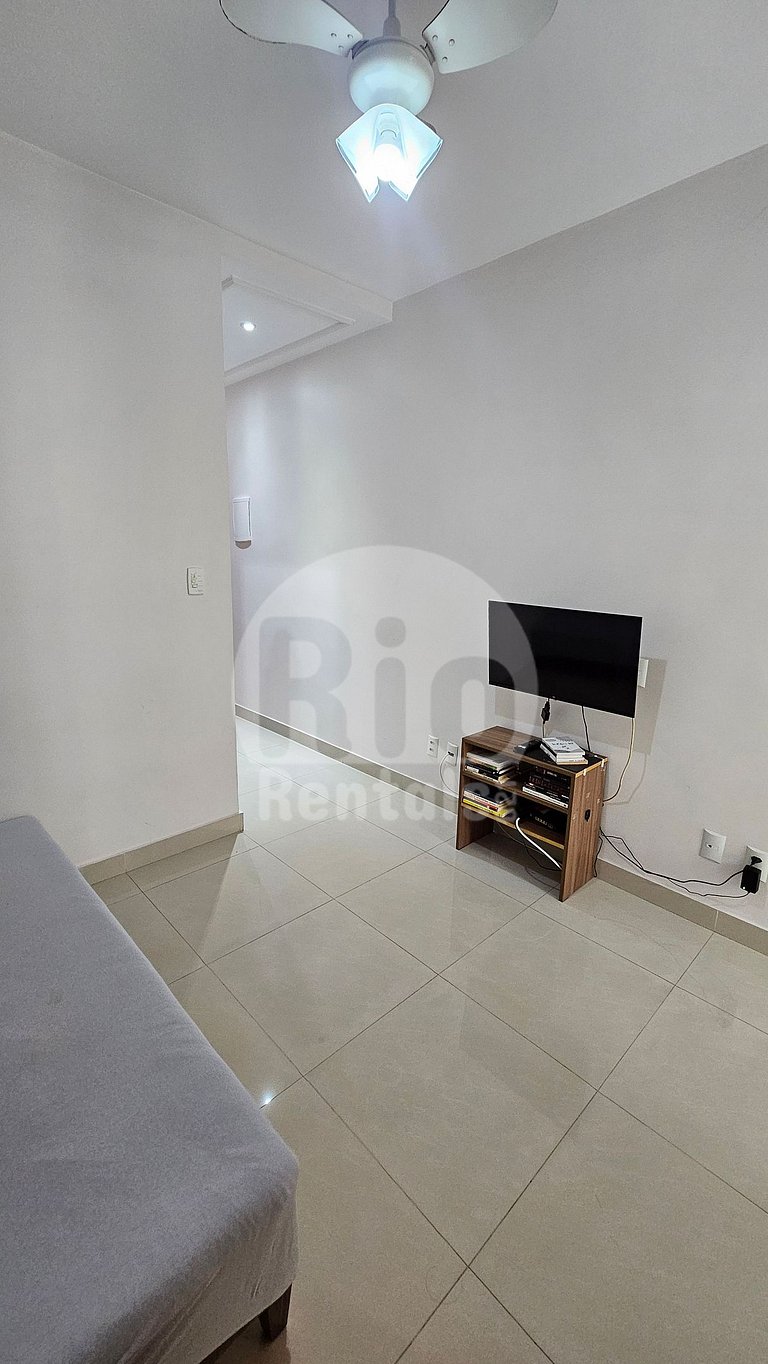 Rio Rentals 021 U011 - 1 Bedroom apartment in Copcabana