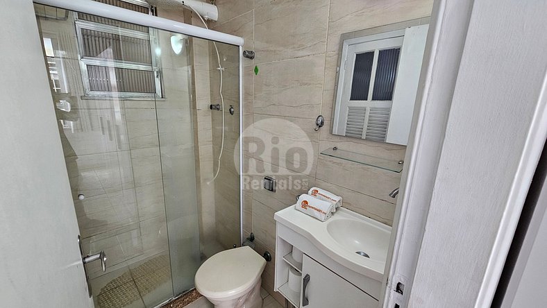 Rio Rentals 021 U012 - Apto de 1 quarto em Copacabana.